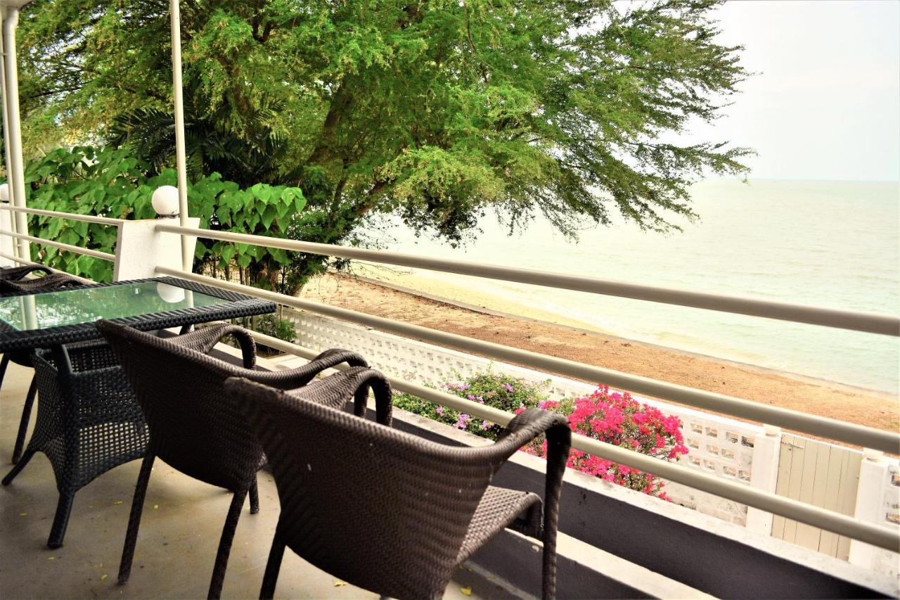 G&T'S Beach Front Villa Tanjung Bungah  Ngoại thất bức ảnh
